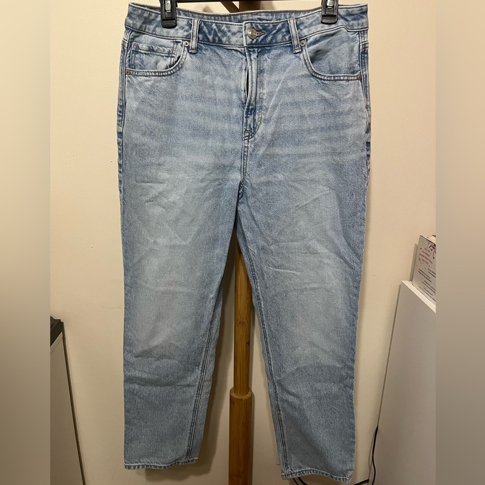 American Eagle Regular Fit Light Wash Jeans